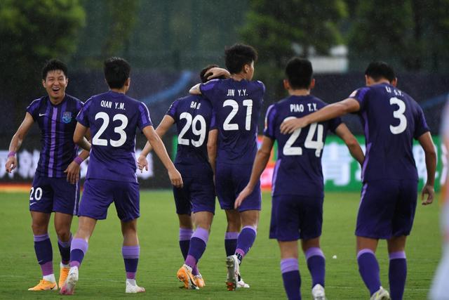 世界杯-姆巴佩单届10球萨卡戴帽 英格兰6-4法国夺季军